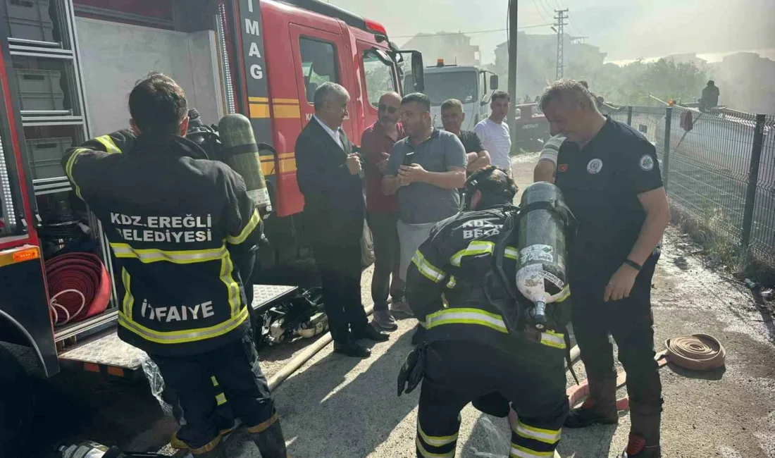 Zonguldak’ın Ereğli ilçesinde 7 katlı binanın çatı katında çıkan yangın,