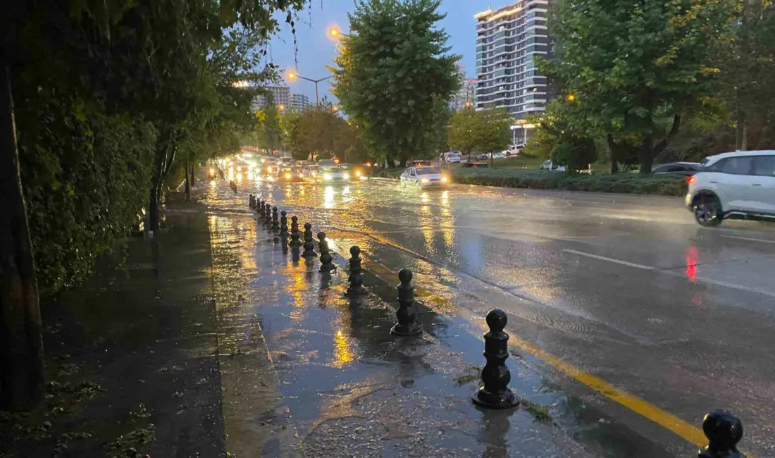 Ankara’da akşam saatlerinde sağanak yağış etkili oldu. Ankara’da akşam saatlerinde