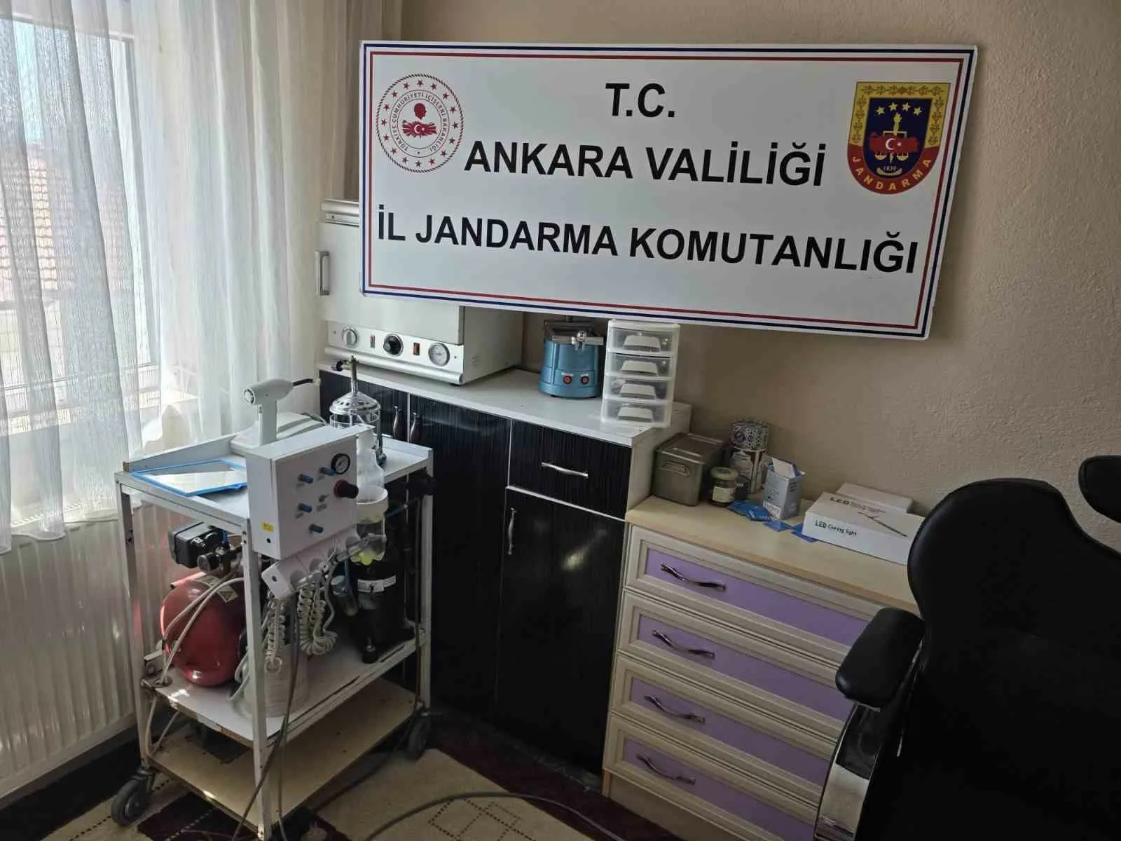Ankara’da yetkisi olmadığı halde kanuna aykırı şekilde diş tedavisi yaparak