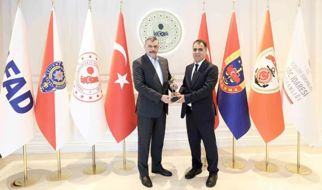 İçişleri Bakanı Mustafa Çiftçi, Türkiye Haber Kameramanları Derneği Başkanı Zihni