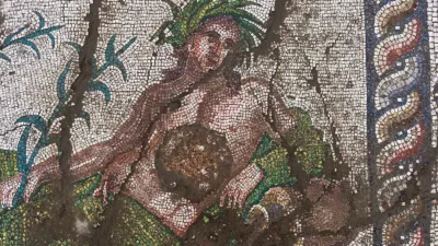 Aspendos’ta yürütülen kazı çalışmalarında mozaik sanatında oldukça sınırlı sayıda örneğine