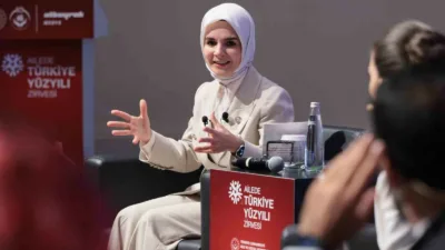 Aile ve Sosyal Hizmetler Bakanı Mahinur Özdemir Göktaş, oyun platformu