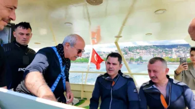 Çevre, Şehircilik ve İklim Değişikliği Bakanı Murat Kurum, dip çamuru