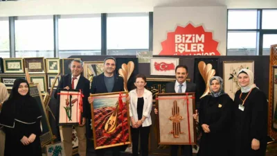 Başiskele Meslek Edindirme ve Hobi Kursları’nın (BAŞ-MEK) yıl sonu sergisinde,