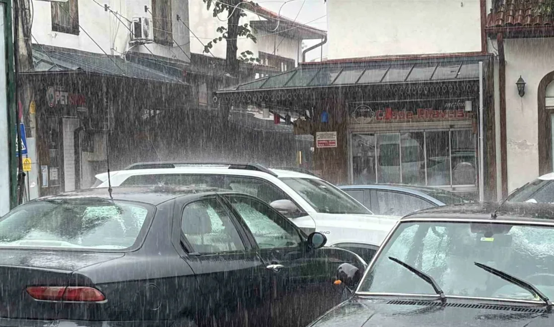 Bolu’da sabahın erken saatlerinde başlayan yağış, kent genelinde etkili olmaya