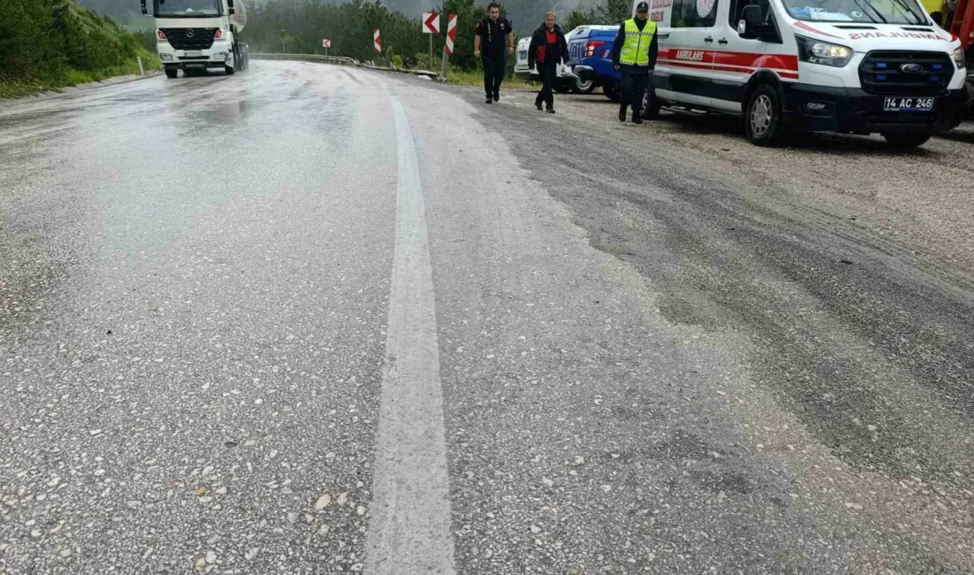 Bolu’nun Mudurnu ilçesinde viraja hızlı girdiği iddia edilen hafif ticari