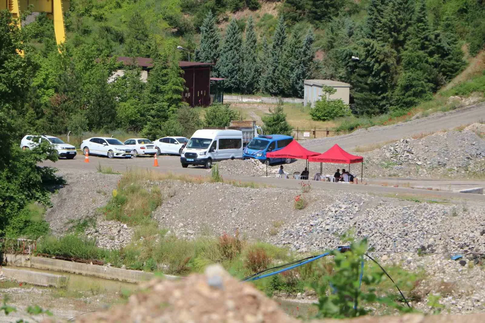 Bolu’nun Mengen ilçesinde özel bir maden ocağında meydana gelen göçükle