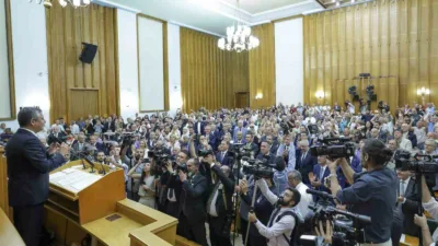 Cumhuriyet Halk Partisi (CHP) Grup Başkanı Özgür Özel, “NATO zirvesi