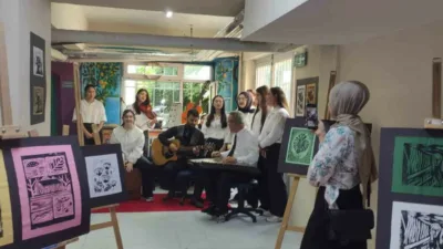 Zonguldak’ın Devrek İlçesinde faaliyete bulunan Hamidiye Anadolu Lisesi tarafından şiir