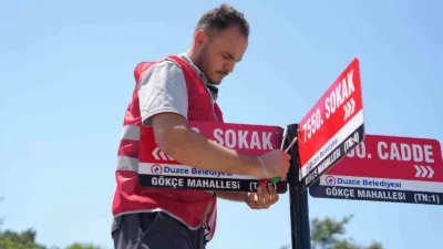 Düzce Belediye Başkanı Dr. Faruk Özlü’nün mahalle ziyaretleri kapsamında vatandaşlardan