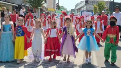 Düzce(İHA) – Türkiye Çevre Haftası düzenlenen etkinliklerle başladı. Kortej yürüyüşü