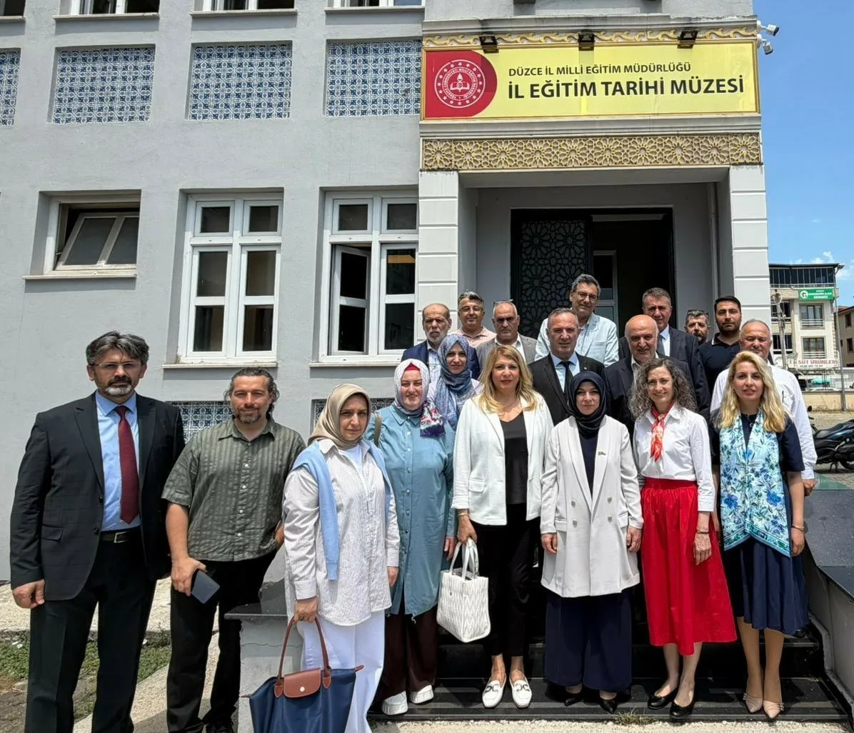 DÜZCE(İHA) – Düzce’de ilk kez nadir eserlerin usulüne uygun biçimde