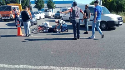 DÜZCE (İHA) – Düzce’de otomobilin çarptığı 86 yaşındaki bisikletli yaralandı.