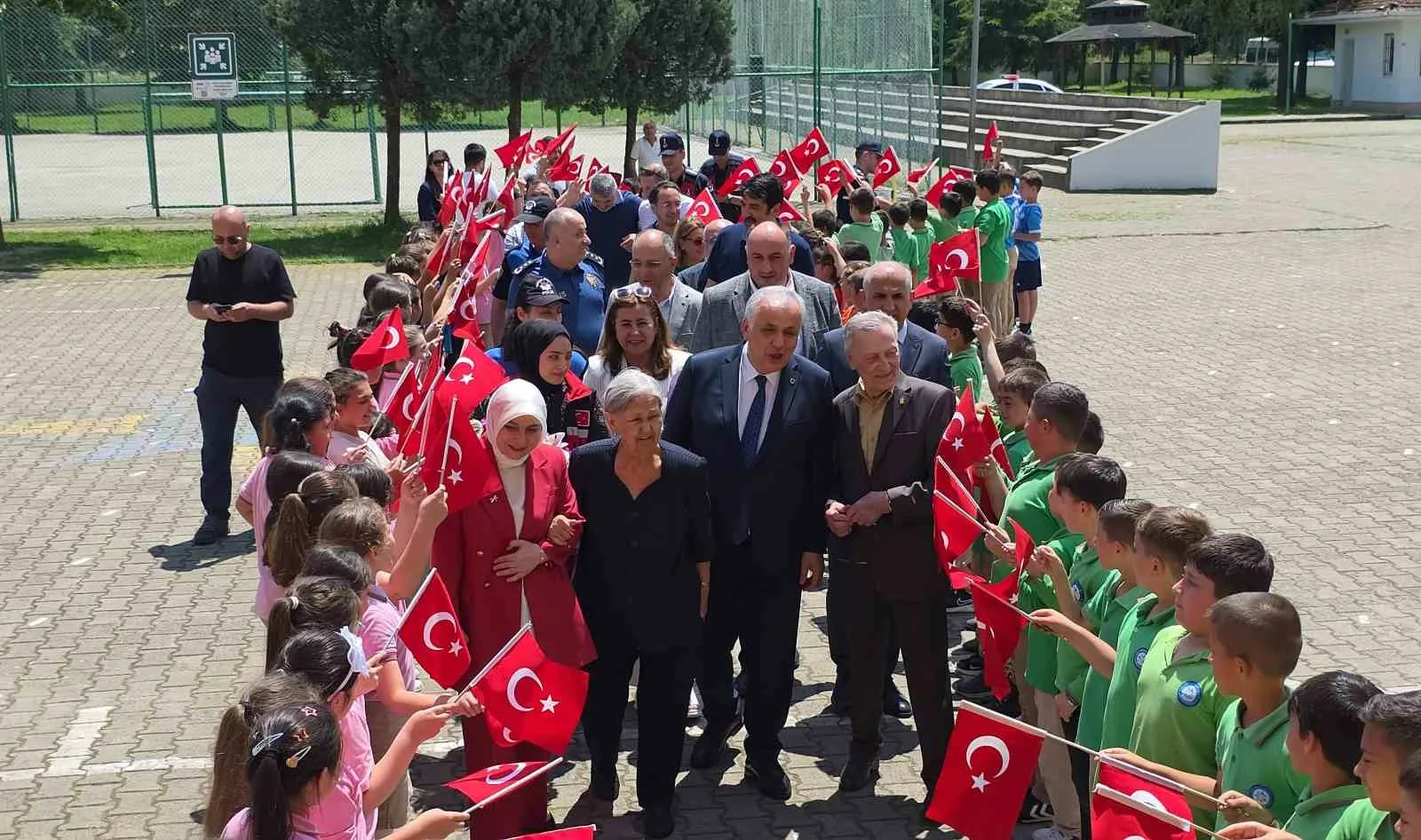 DÜZCE (İHA) – Düzce’nin Beyköy beldesinde, Fetullahçı Terör Örgütü’nün (FETÖ)