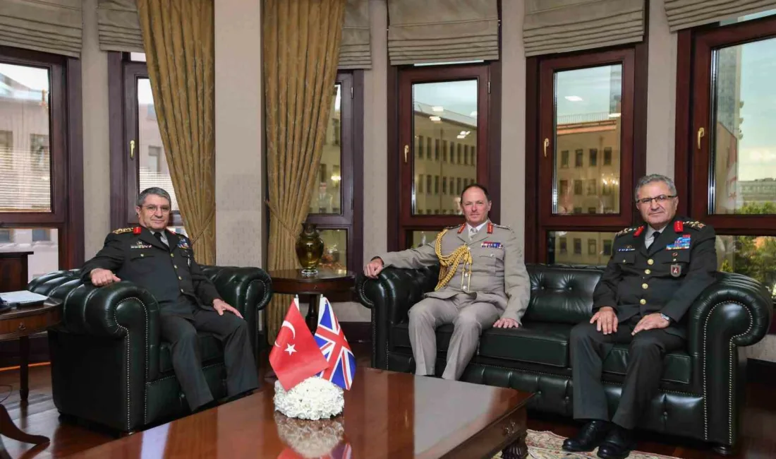 Genelkurmay Başkanı Orgeneral Selçuk Bayraktaroğlu, Birleşik Krallık Kara Kuvvetleri Komutanı