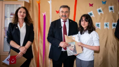 Gölbaşı Belediye Başkanı Yakup Odabaşı, İncek TEK İlkokulu ve Ortaokulu’nda