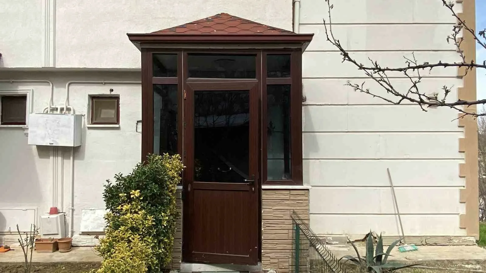 Kocaeli’de “hacı baba” ismini verdikleri sözde manevi bir varlık aracılığıyla