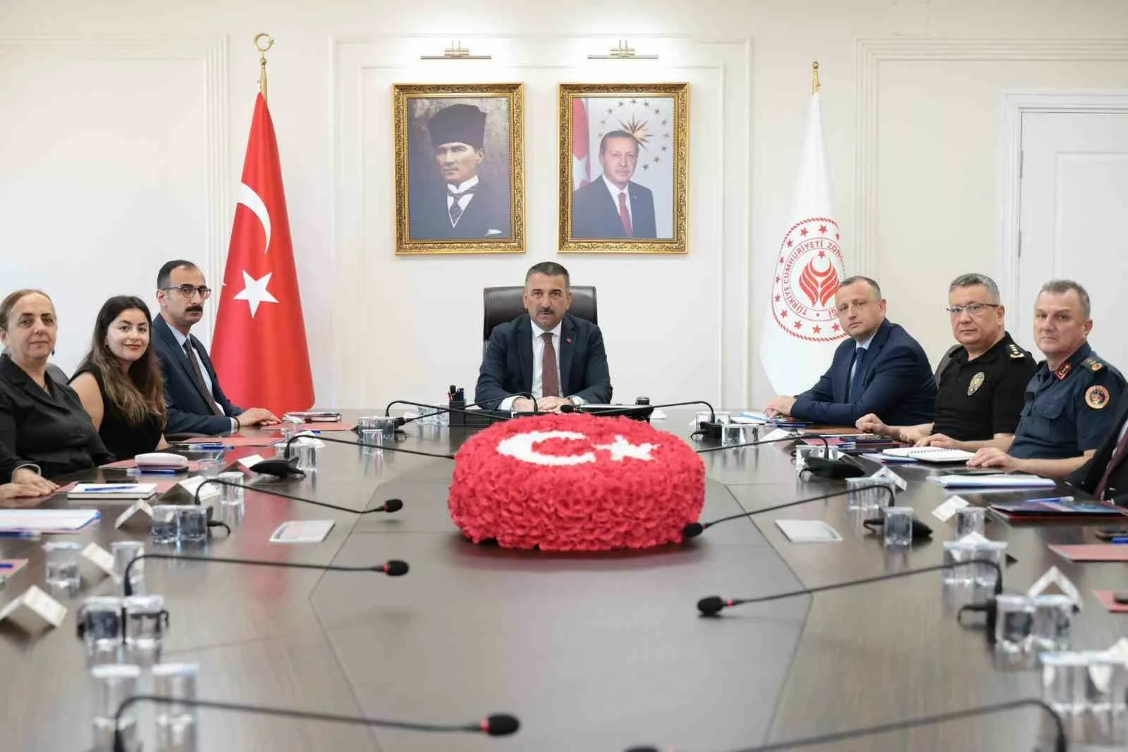Zonguldak Valisi Osman Hacıbektaşoğlu başkanlığında, Kadına Yönelik Şiddetle Mücadele İl
