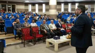 Karabük Üniversitesi’nde düzenlenen “Endüstri 5.0, Karanlık Fabrikalar ve Yapay Zekânın