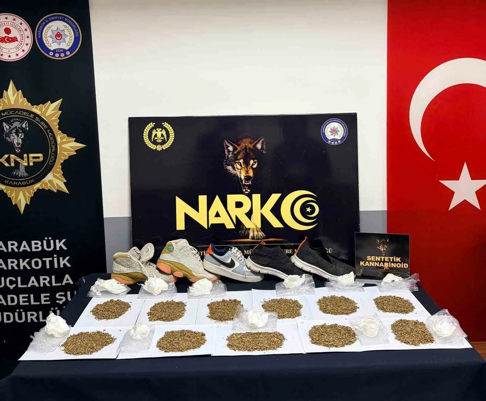 Karabük’te düzenlenen uyuşturucu operasyonlarında 1 şüpheli tutuklandı. Edinilen bilgiye göre,