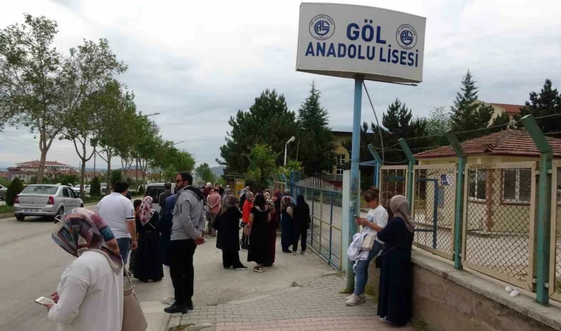 Kastamonu’da binlerce öğrenci, Milli Eğitim Bakanlığınca düzenlenen Liselere Giriş Sistemi