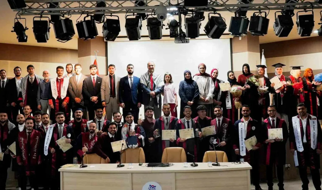 Karabük Üniversitesi’nde (KBÜ) eğitimlerini tamamlayan 52 Filistinli öğrenci, düzenlenen mezuniyet