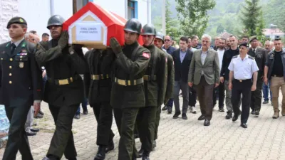 DÜZCE (İHA) – Düzce’de KOAH rahatsızlığı nedeniyle hayatını kaybeden Kıbrıs