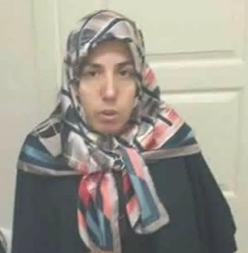 Kocaeli’de kına gecesine gitmek için otobüsten inerek yolun karşısına geçmeye