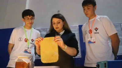 Bolu’da meslek lisesi öğrencileri, kombucha mantarından yüzde 100 biyobozunur özellik
