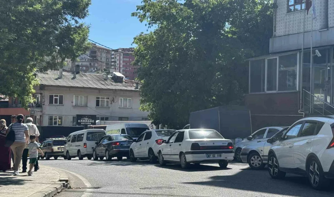 Zonguldak’ta yaşanan trafik çilesi vatandaşın tepkisine neden oldu. Zonguldak’ta trafik