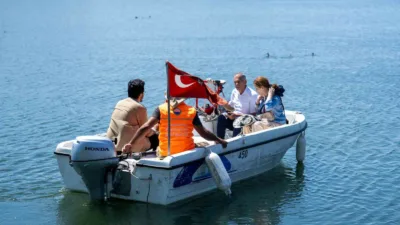 Ankara’daki Mogan Gölü’nün tabanında sediman kalınlığı ve taban çamurunun yapısı,