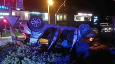 Kocaeli’nin Karamürsel ilçesinde otomobil ile motosikletin çarpışması sonucu meydana gelen