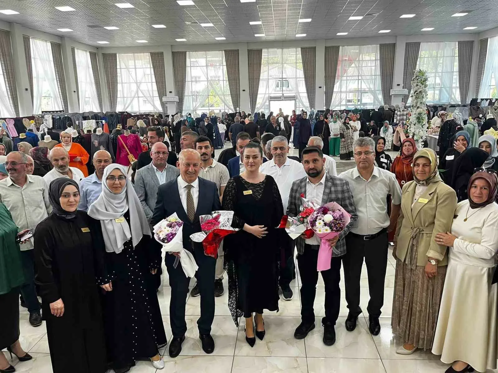 DÜZCE(İHA) – Düzce’nin Boğaziçi Beldesinde gerçekleştirilen Giyim Üretim Kursları yıl