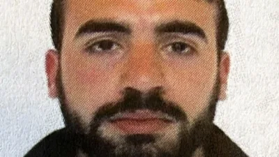Ankara’da düzenlenen operasyonda Polis Özel Harekat (PÖH) ekipleri ile çatışmaya
