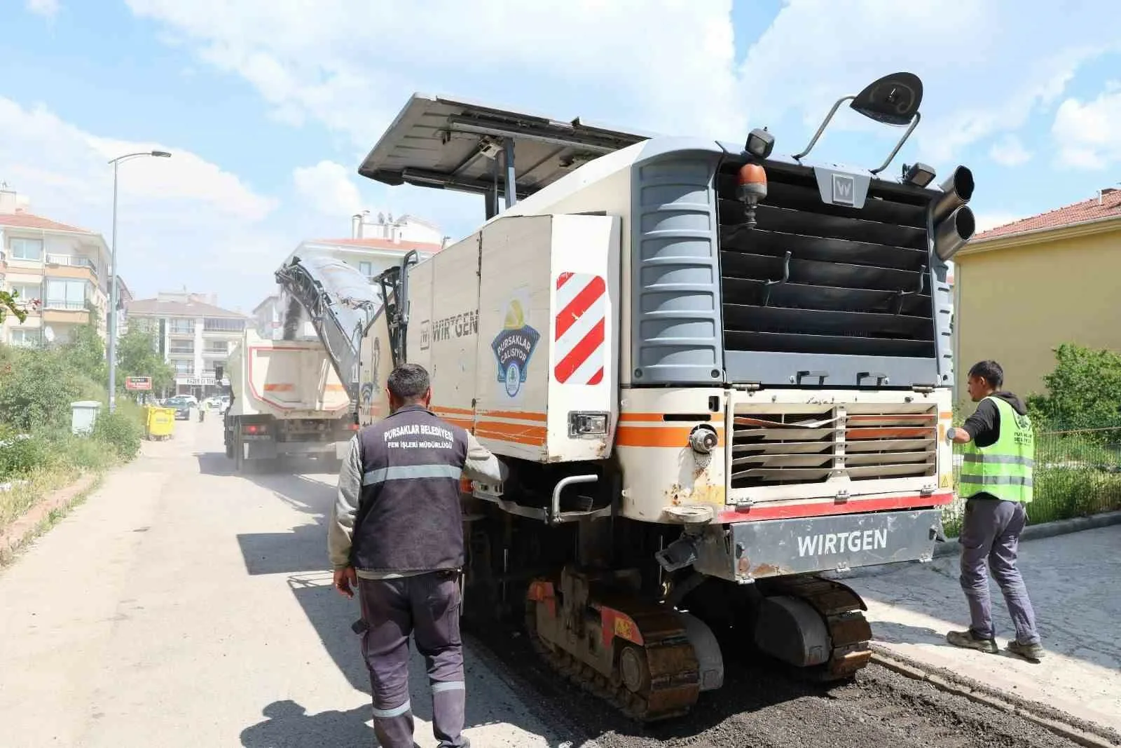 Pursaklar Belediyesi, ilçe genelinde ulaşım kalitesini artırmak ve vatandaşlara daha