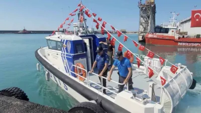 Kastamonu’da İl Emniyet Müdürlüğü’ne kazandırılan deniz kontrol botu düzenlenen törenle