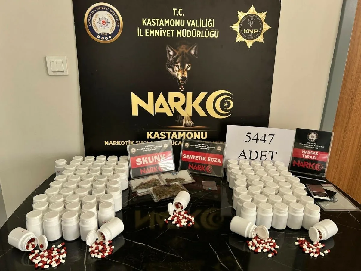 Kastamonu’da düzenlenen uyuşturucu operasyonunda gözaltına alınan sanıkların, 15 yıldan 22