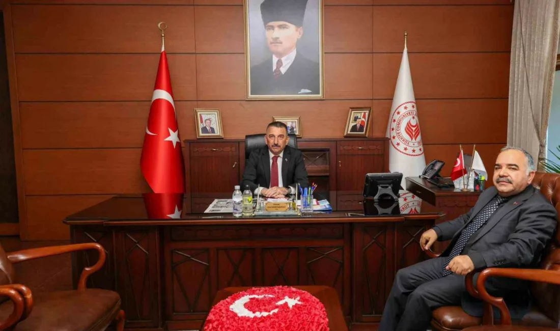 Zonguldak Valisi Osman Hacıbektaşoğlu, İl Müftüsü İbrahim Halil Demir’i makamında