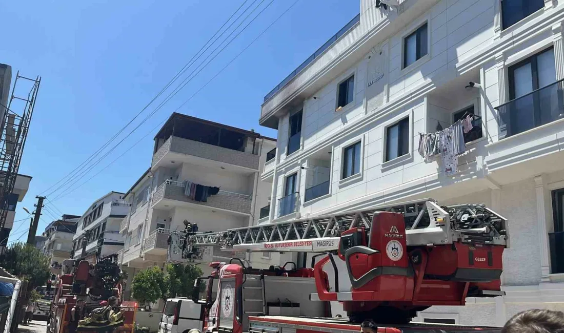 Kocaeli’nin Darıca ilçesinde 5 katlı binanın 4’üncü katında çıkan yangında