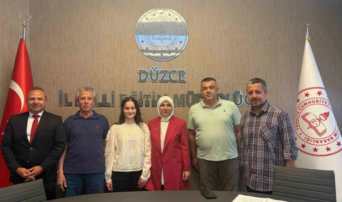 DÜZCE (İHA) – Düzce’de gerçekleştirilen Yaşayan Diller ve Lehçeler Komisyon