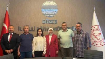 DÜZCE (İHA) – Düzce’de gerçekleştirilen Yaşayan Diller ve Lehçeler Komisyon