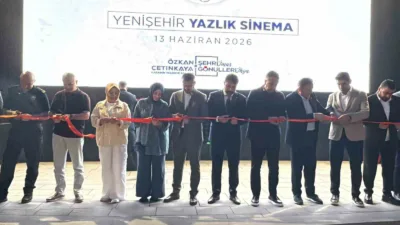 Karabük Belediyesi tarafından yenilenen Yenişehir Yazlık Sineması, düzenlenen törenle 13