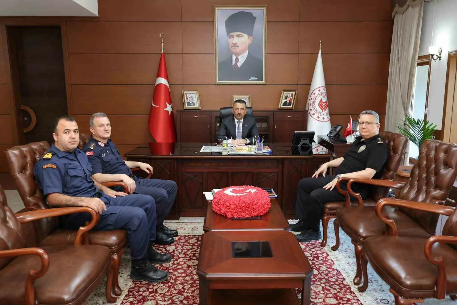 Zonguldak Valisi Osman Hacıbektaşoğlu başkanlığında gerçekleştirilen Asayiş ve Güvenlik Toplantısı’nda,