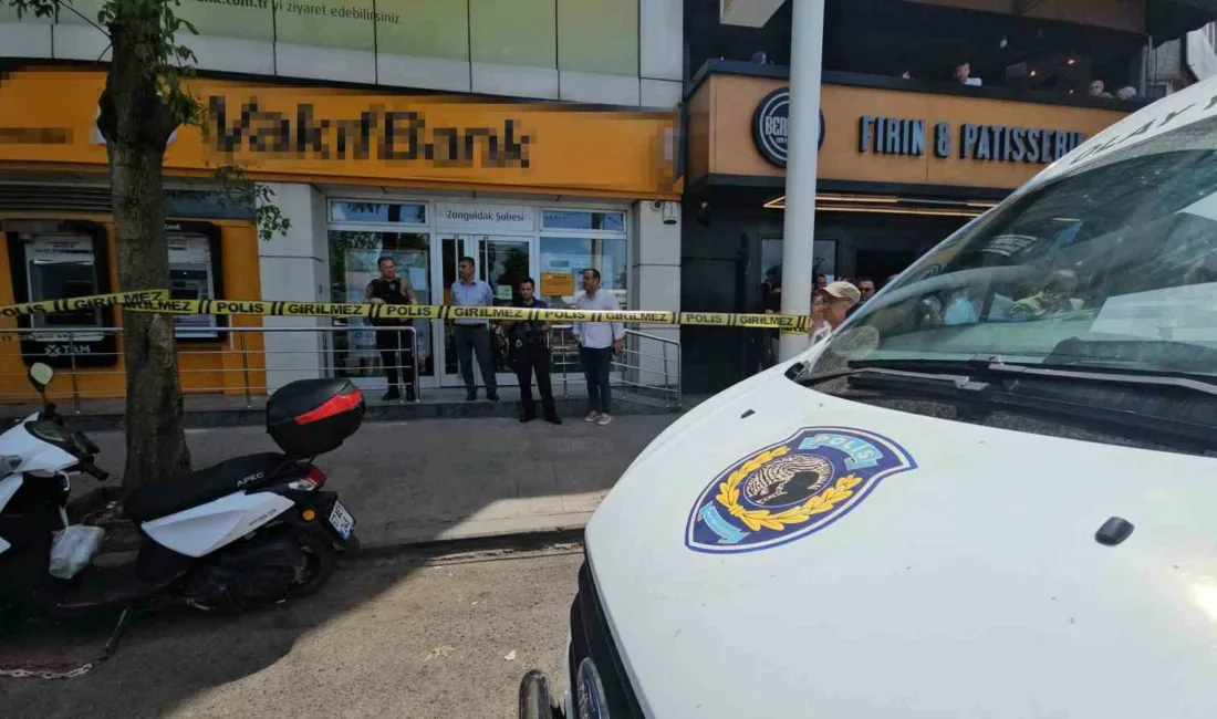 Zonguldak’ın Soğuksu semtinde bir banka şubesinin ticari müşteriler katında bir