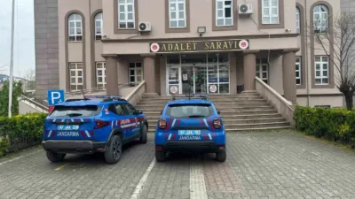 Zonguldak’ın Alaplı ilçesinde jandarma ekiplerince uyuşturucu ve uyarıcı maddelerle mücadele