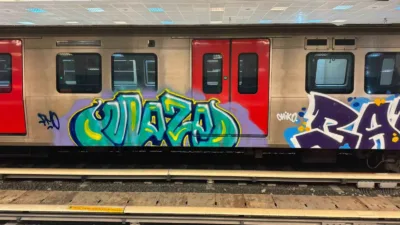 Ankara’nın Sincan ilçesinde bulunan bir metro durağına gece gizlice giren