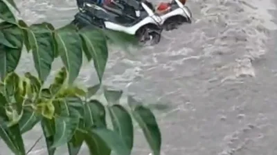 Ankara’da sabah saatlerinde etkili olan şiddetli sağanakla meydana gelen sel