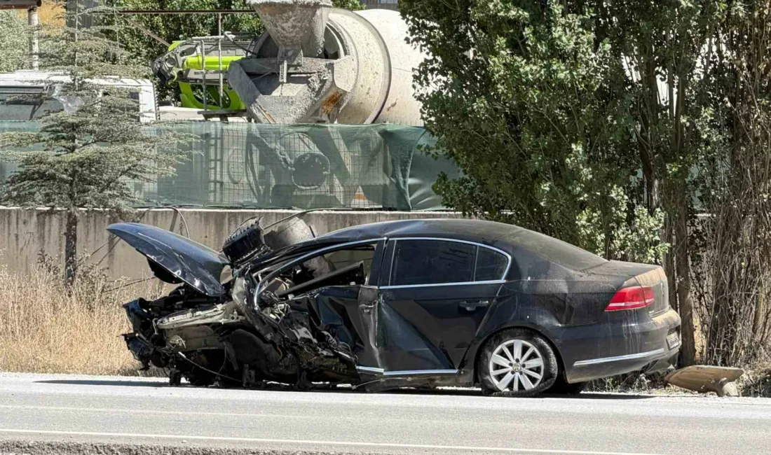 Ankara’nın Mamak ilçesinde meydana gelen trafik kazasında aynı aileden 3