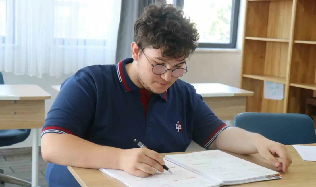 Sakarya’da, 2026 Yükseköğretim Kurumları Sınavı’nda (YKS) Alan Yeterlilik Testi (AYT)