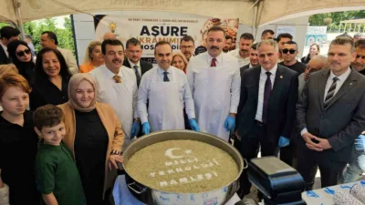 Sanayi ve Teknoloji Bakanı Mehmet Fatih Kacır, Zonguldak’ta cuma namazı